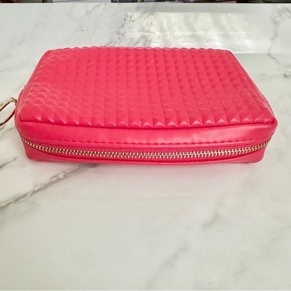 Valentino Beauty Toiletry Cosmetic Bag Pouch Red Gold - Picture 4 of 8